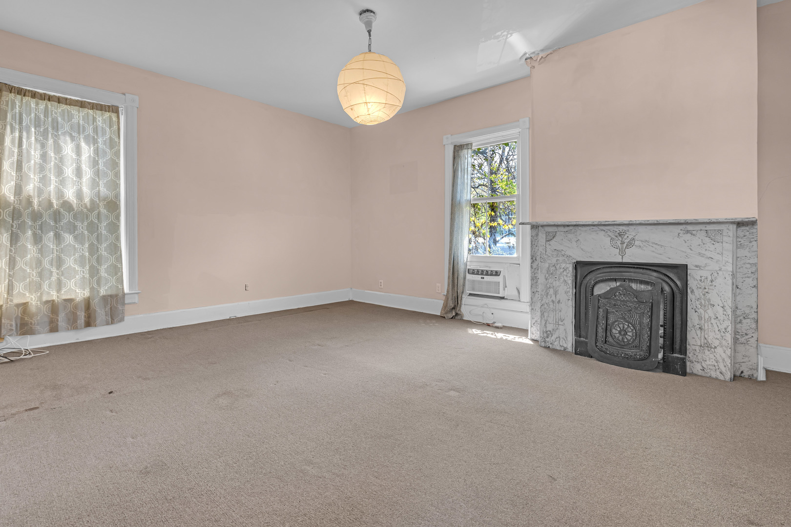 5445 S Dorchester Avenue, Chicago, IL 60615