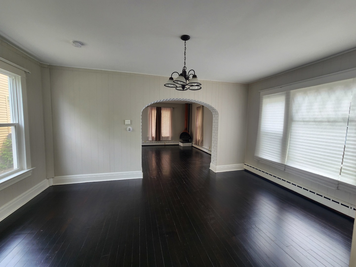 824 Hickory Street, Waukegan, IL 60085
