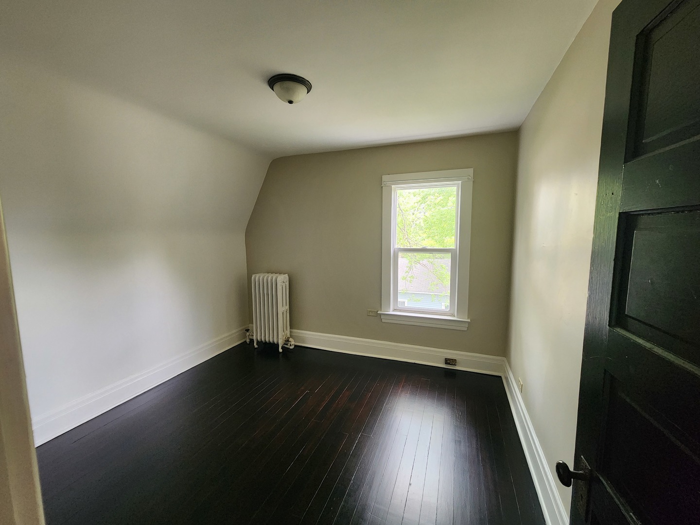 824 Hickory Street, Waukegan, IL 60085