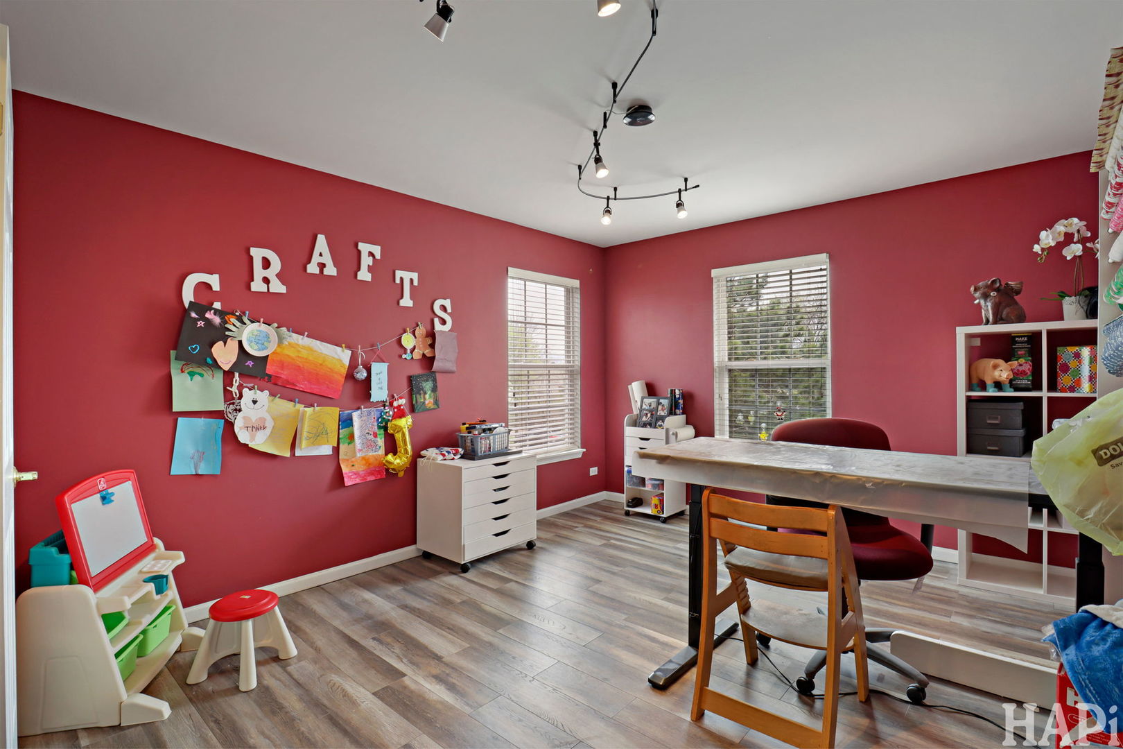 1909 Hemlock Drive, McHenry, IL 60050