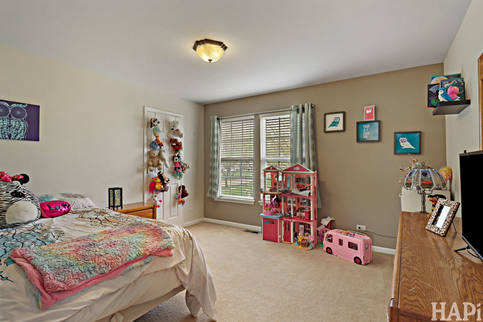 1909 Hemlock Drive, McHenry, IL 60050