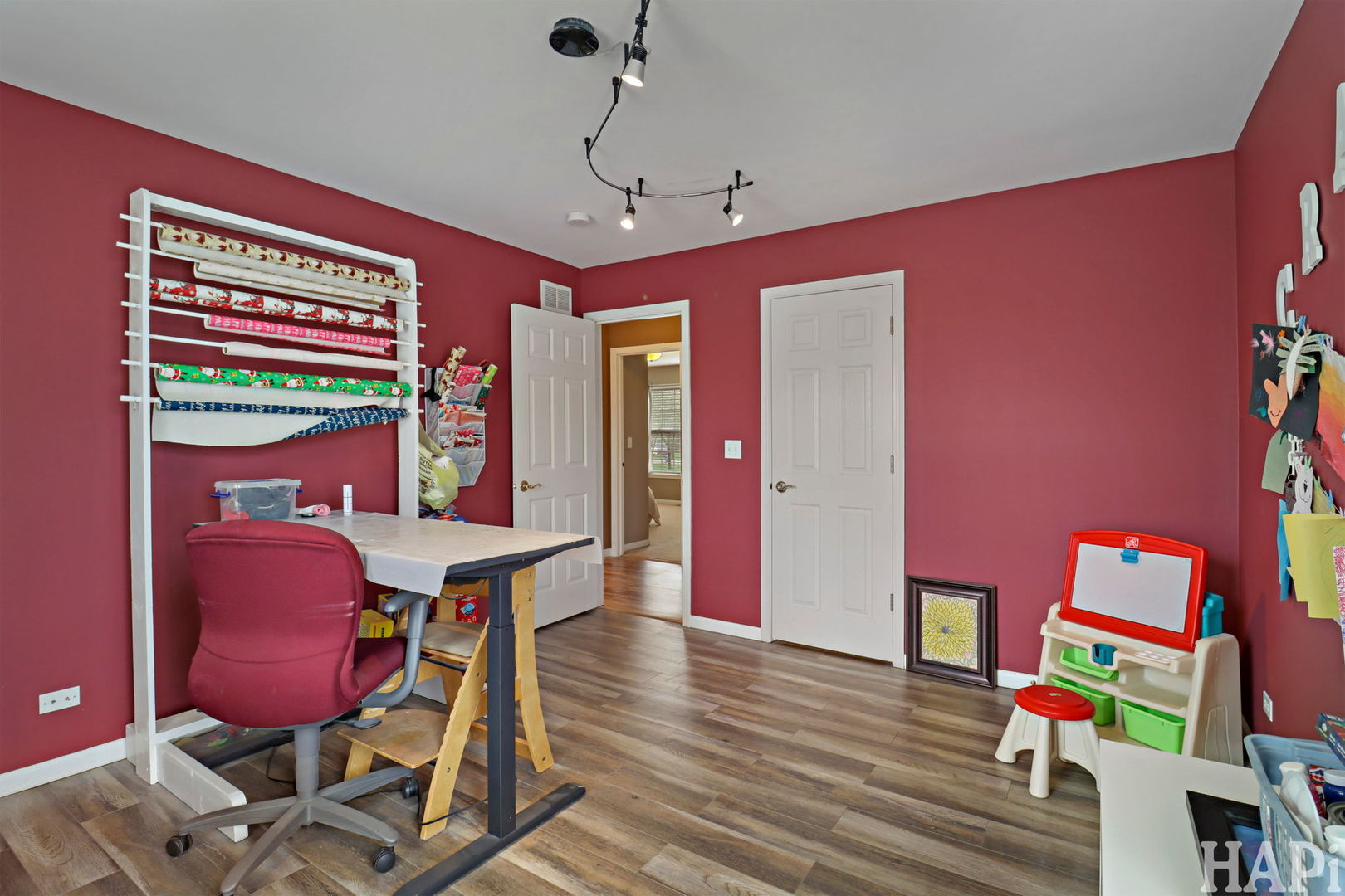 1909 Hemlock Drive, McHenry, IL 60050