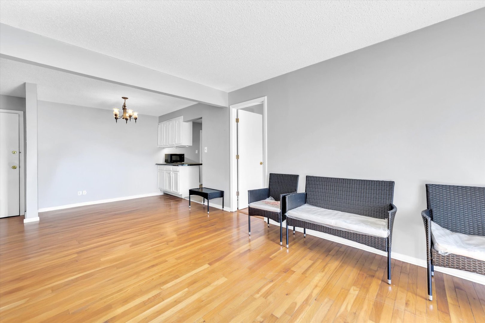 9205 Potter Road #1C, Des Plaines, IL 60016