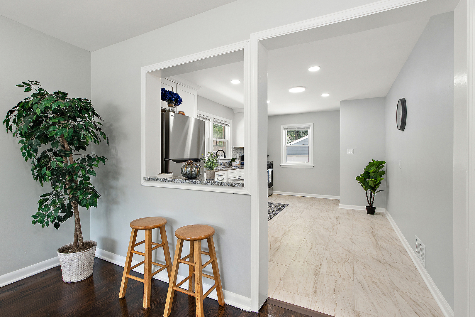 1051 Burnham Avenue, Calumet City, IL 60409