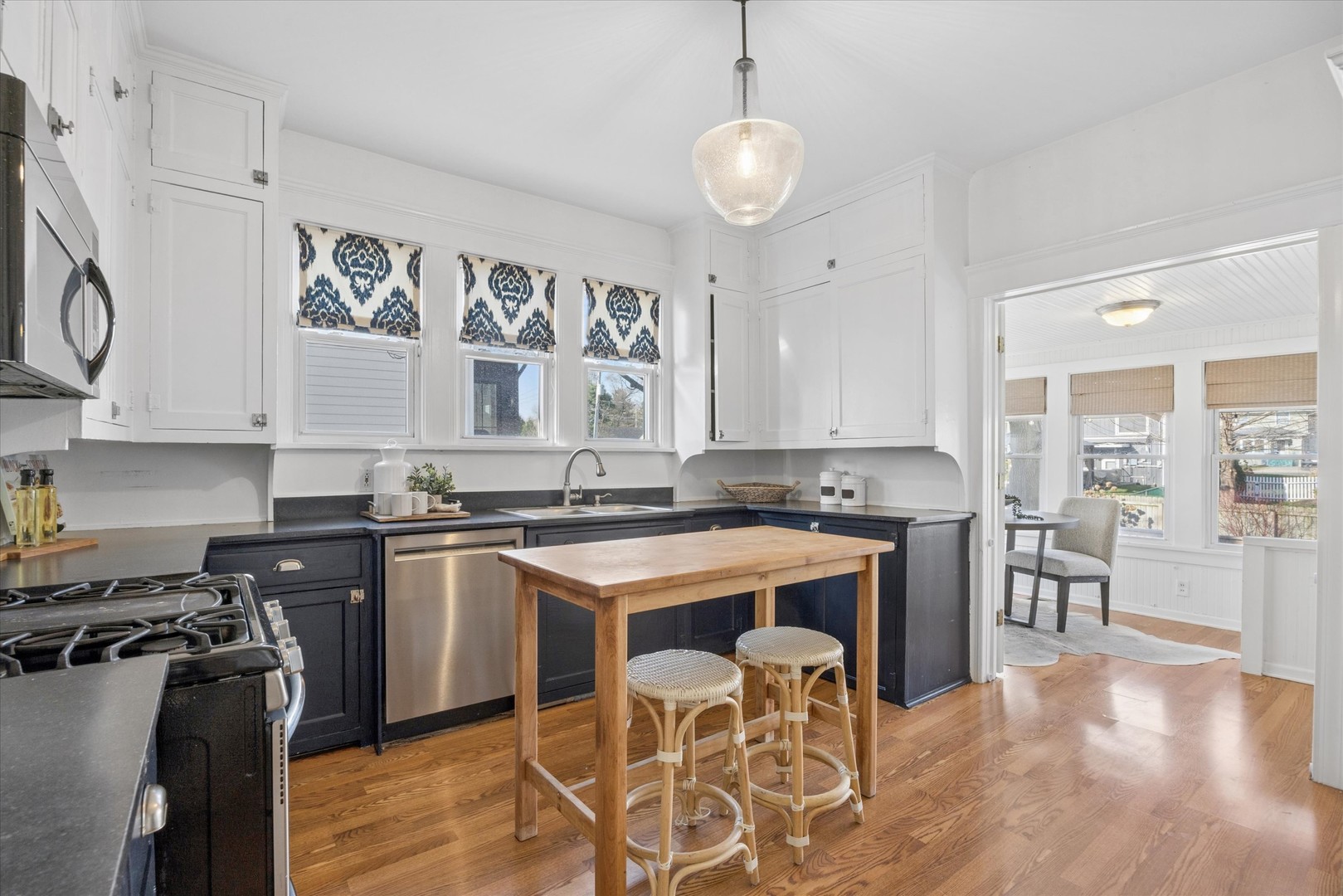 4714 Highland Avenue, Downers Grove, IL 60515