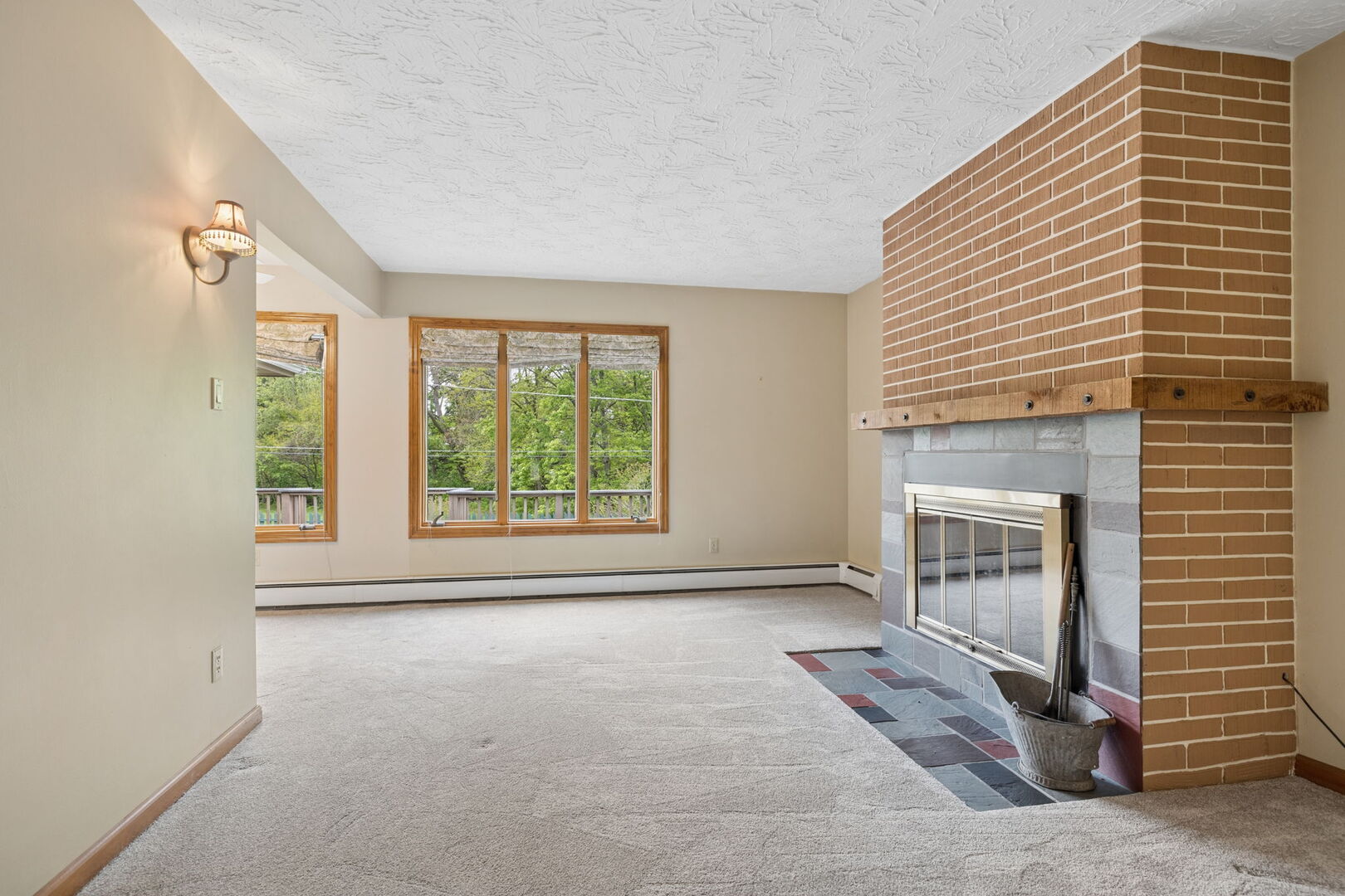 1005 Valley Lane, Lockport, IL 60441