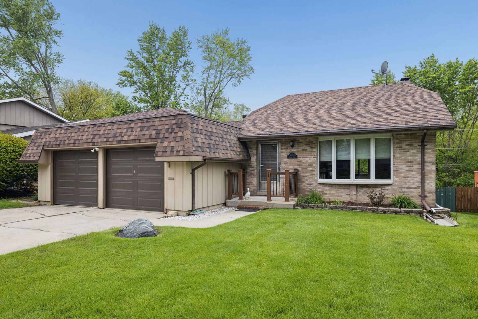 1005 Valley Lane, Lockport, IL 60441