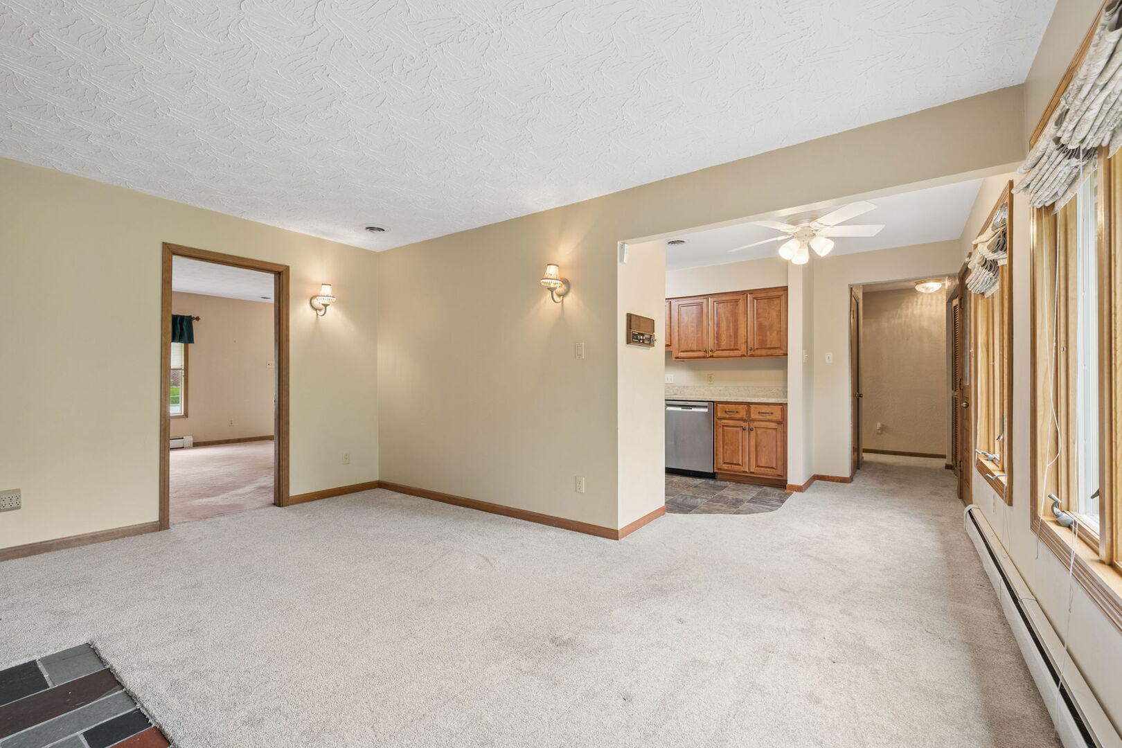 1005 Valley Lane, Lockport, IL 60441