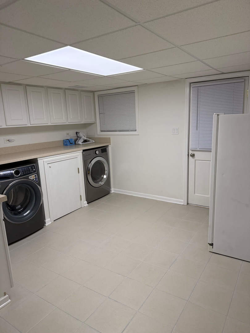 639 N Kaspar Avenue, Arlington Heights, IL 60004