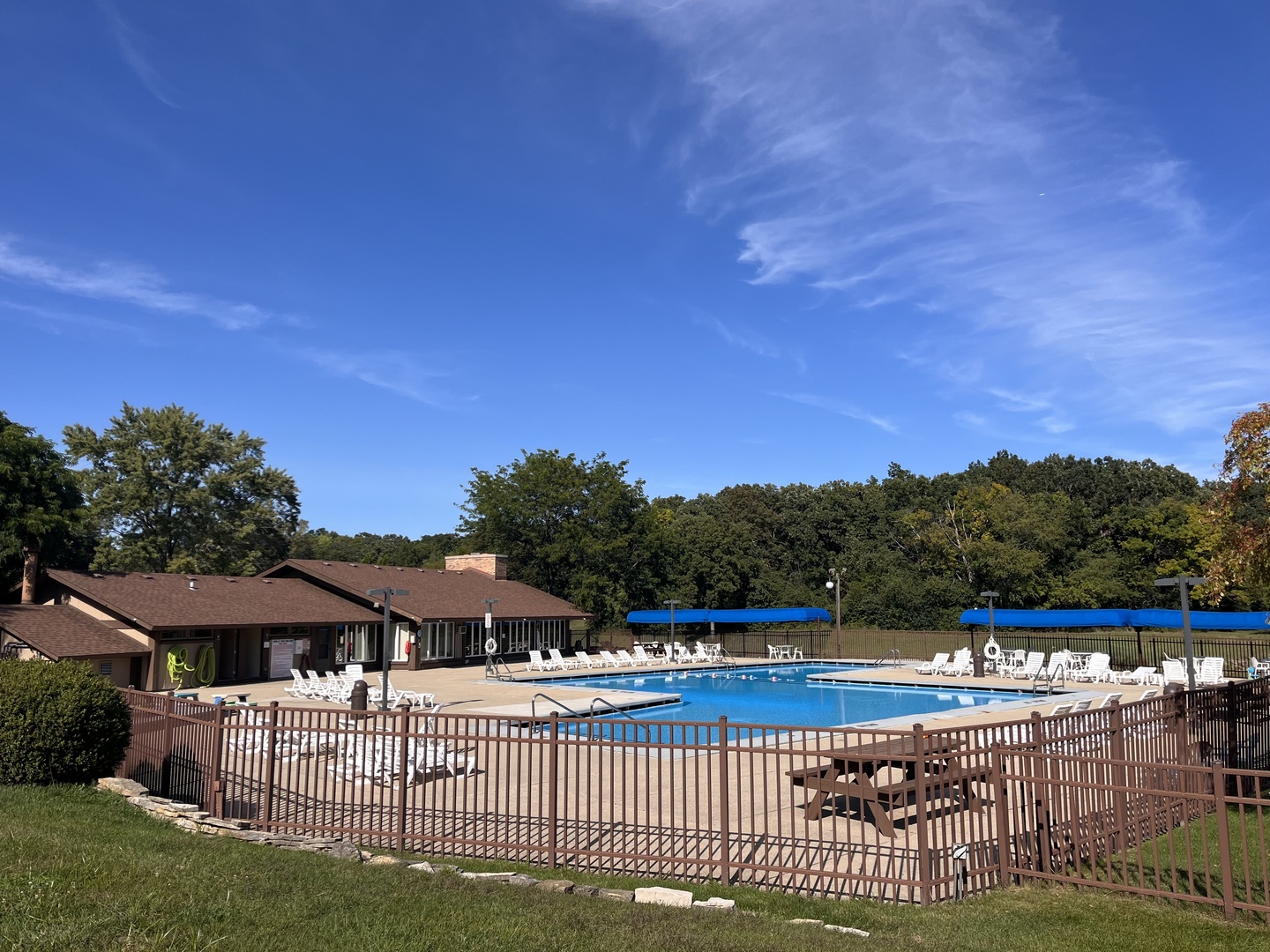 49 Oak Hill Colony #5, Fox Lake, IL 60020