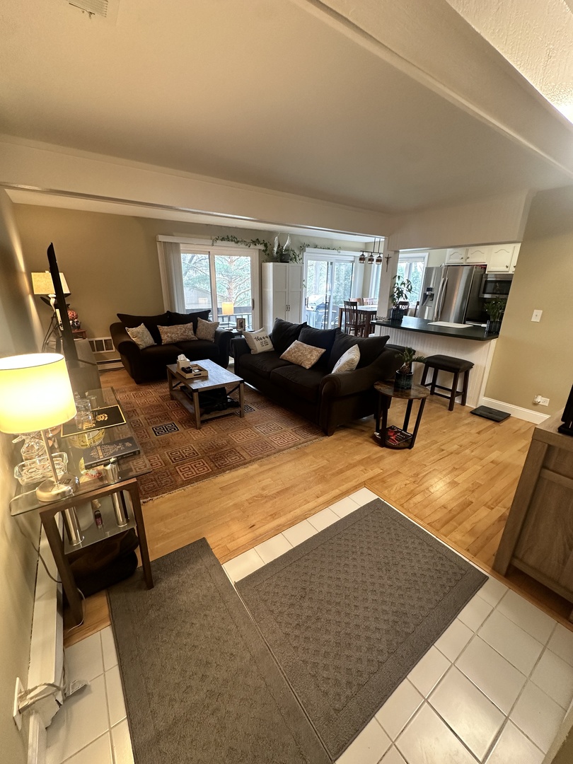 49 Oak Hill Colony #5, Fox Lake, IL 60020