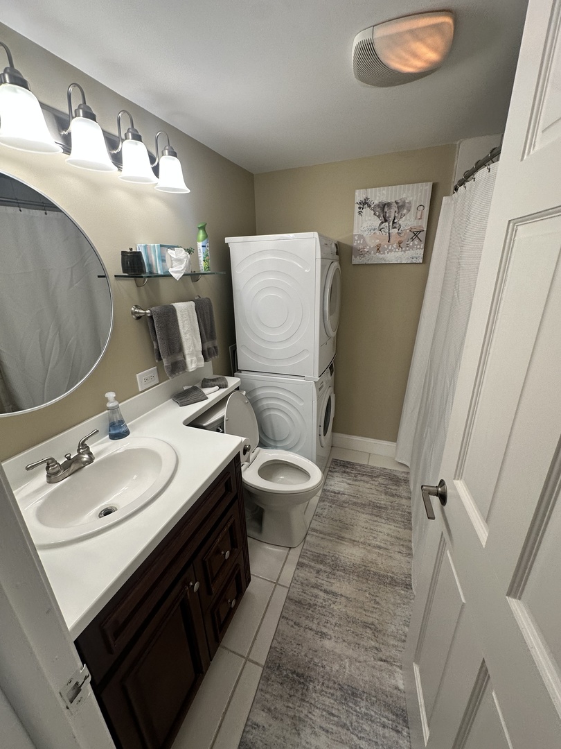 49 Oak Hill Colony #5, Fox Lake, IL 60020