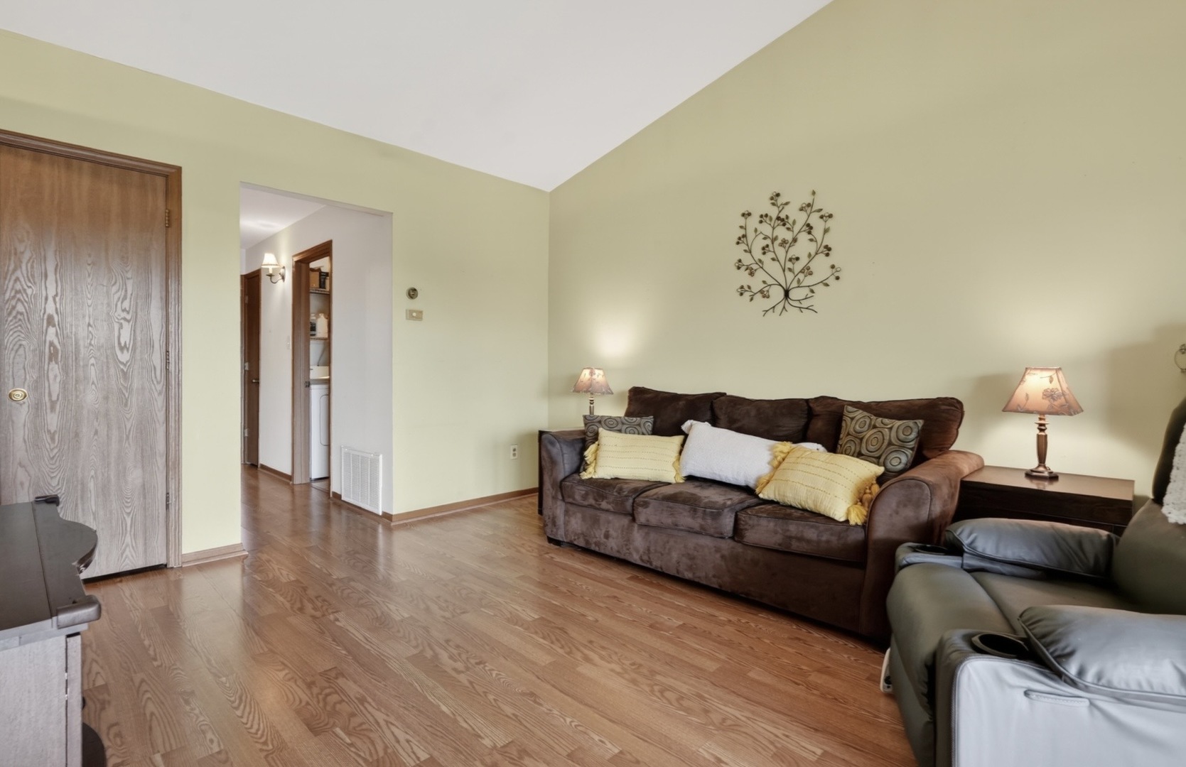 11111 Heritage Drive #3B, Palos Hills, IL 60465