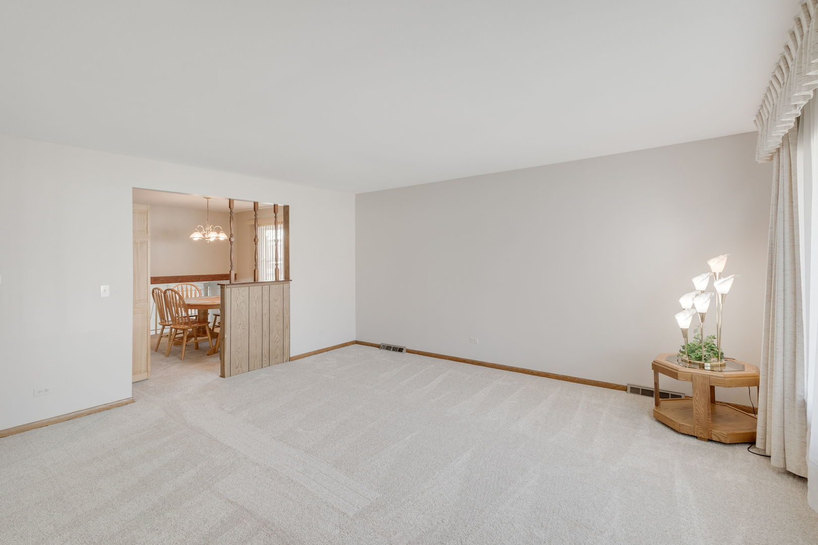 6743 W 89th Place, Oak Lawn, IL 60453