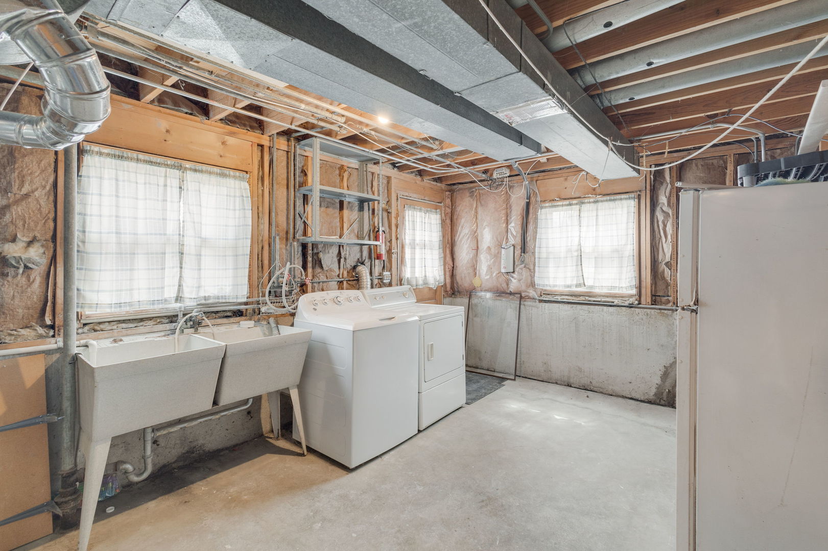 6743 W 89th Place, Oak Lawn, IL 60453