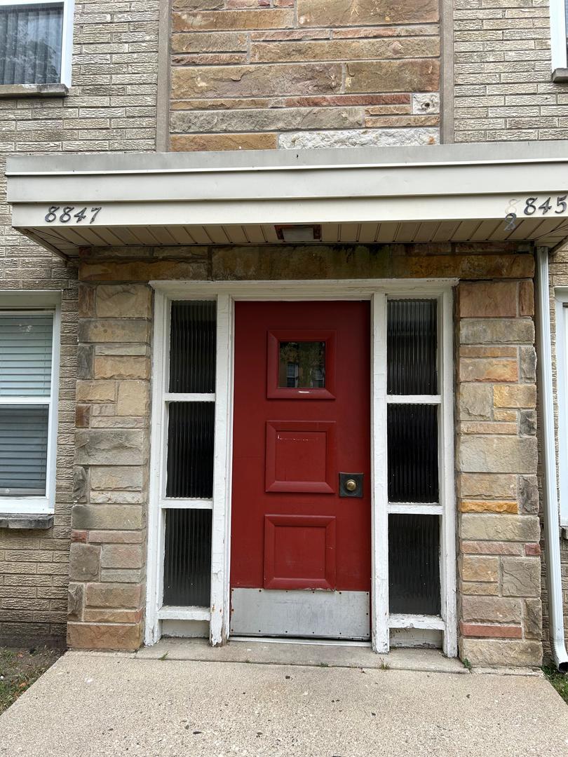 8847 La Crosse Avenue #204, Skokie, IL 60077