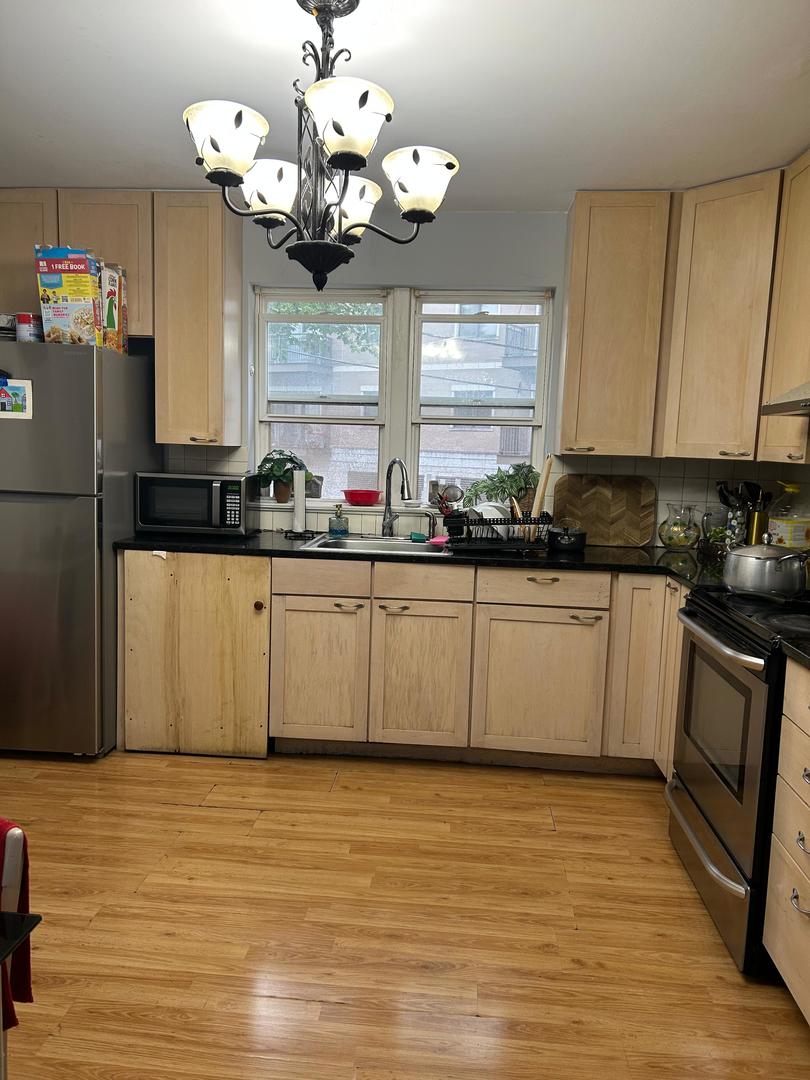 8847 La Crosse Avenue #204, Skokie, IL 60077