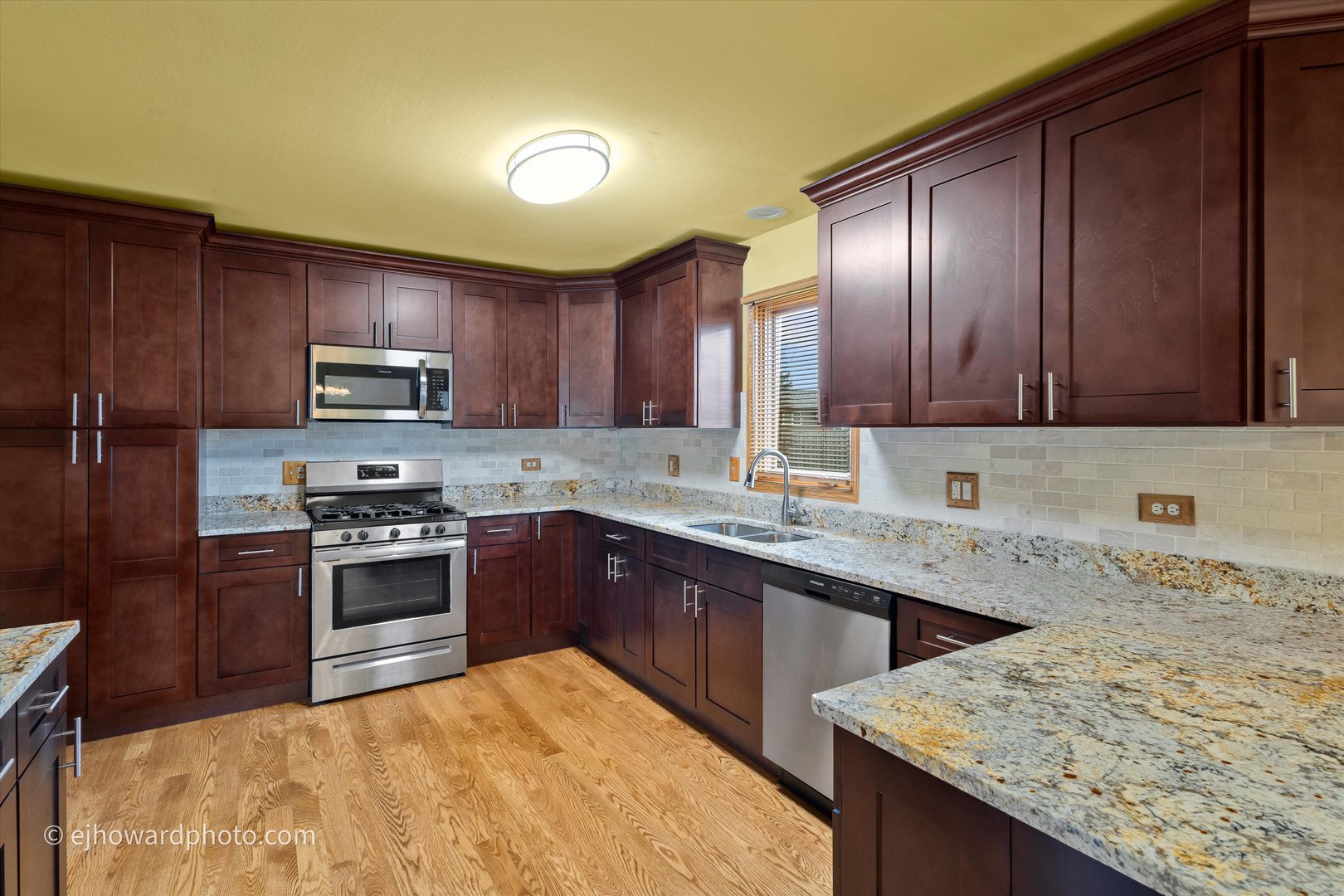 13714 Woodridge Lane, Orland Park, IL 60462