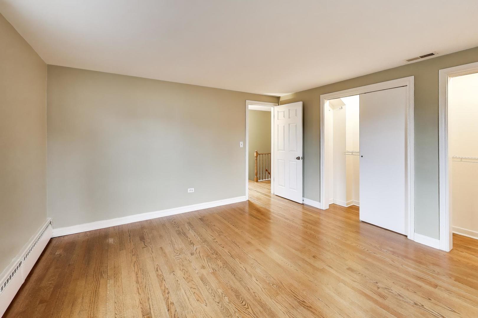 621 E Grove Street, Arlington Heights, IL 60005