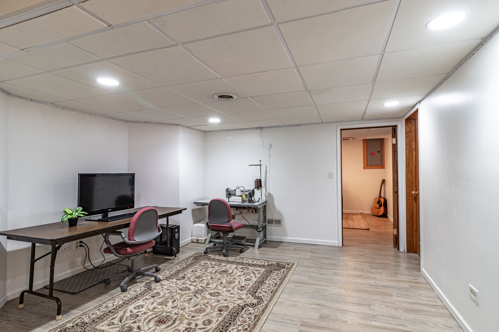 1577 Pinetree Drive, Gurnee, IL 60031