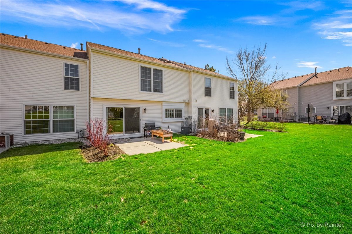 20 N Oltendorf Road, Streamwood, IL 60107