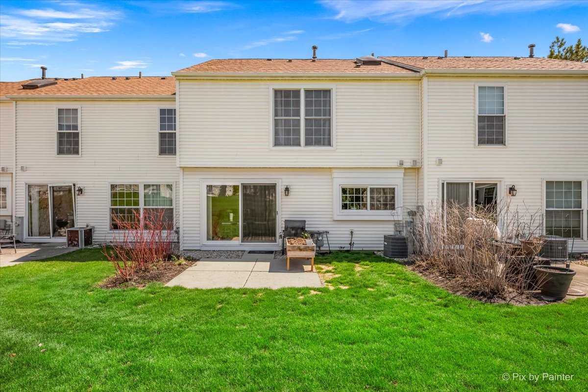 20 N Oltendorf Road, Streamwood, IL 60107