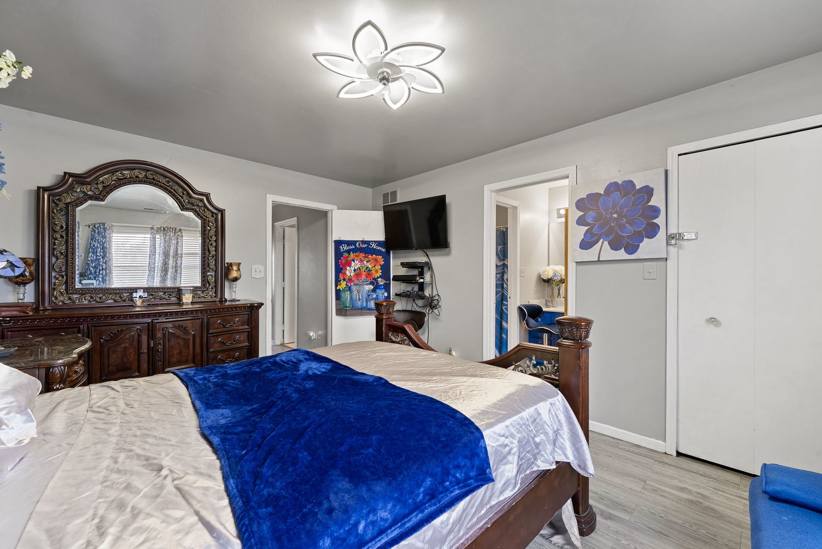 5121 Deblin Lane, Oak Lawn, IL 60453