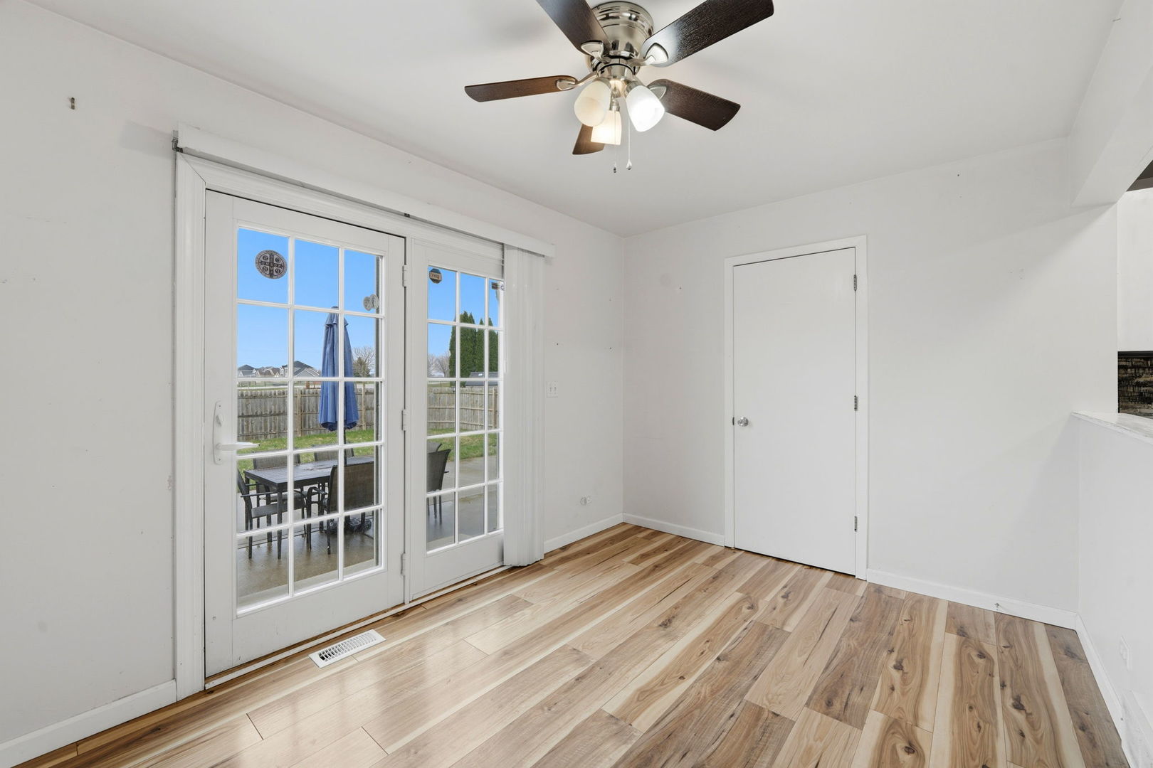 688 S ELIZABETH Street #688, Maple Park, IL 60151