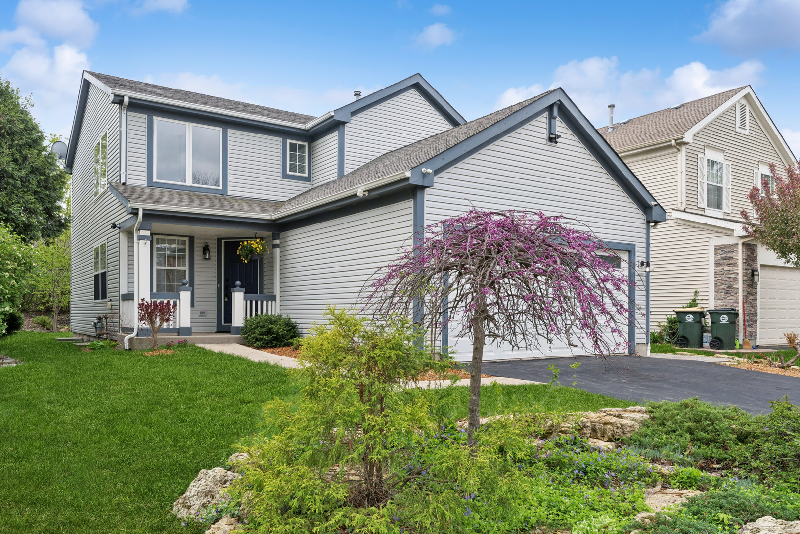 955 Blackburn Drive, Grayslake, IL 60030