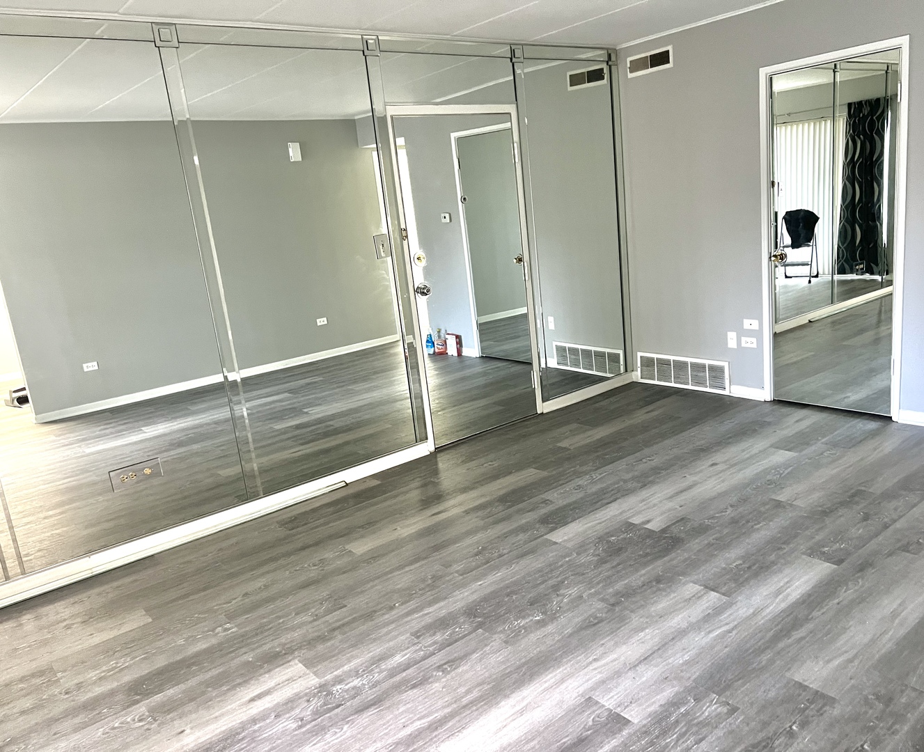 3133 Bernice Road #2, Lansing, IL 60438