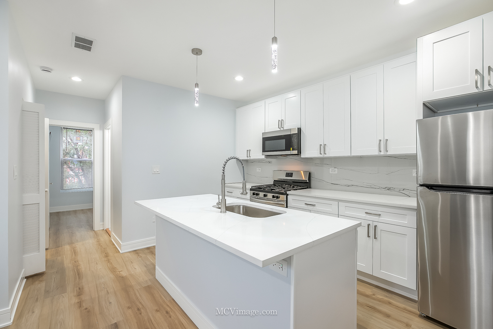 1713 S Jefferson Street, Chicago, IL 60616