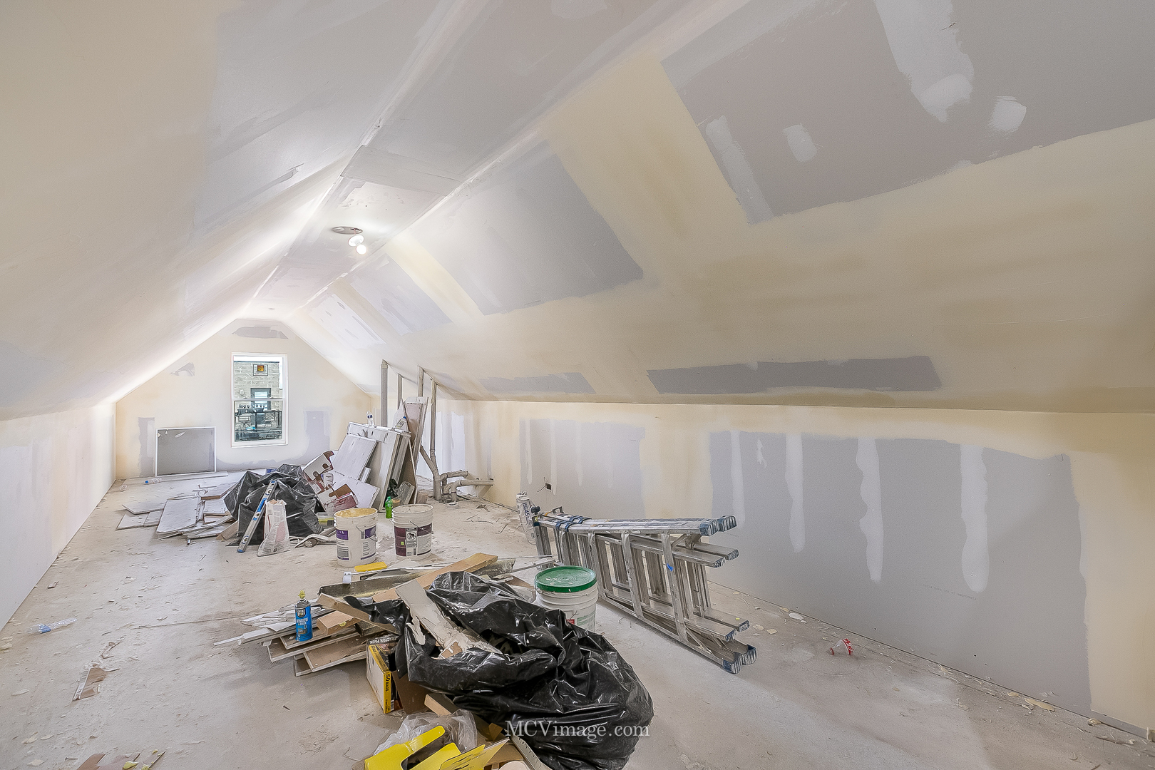 1713 S Jefferson Street, Chicago, IL 60616