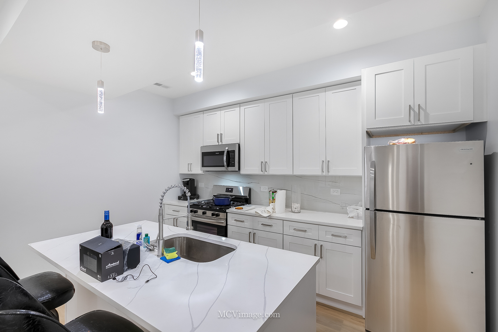 1713 S Jefferson Street, Chicago, IL 60616