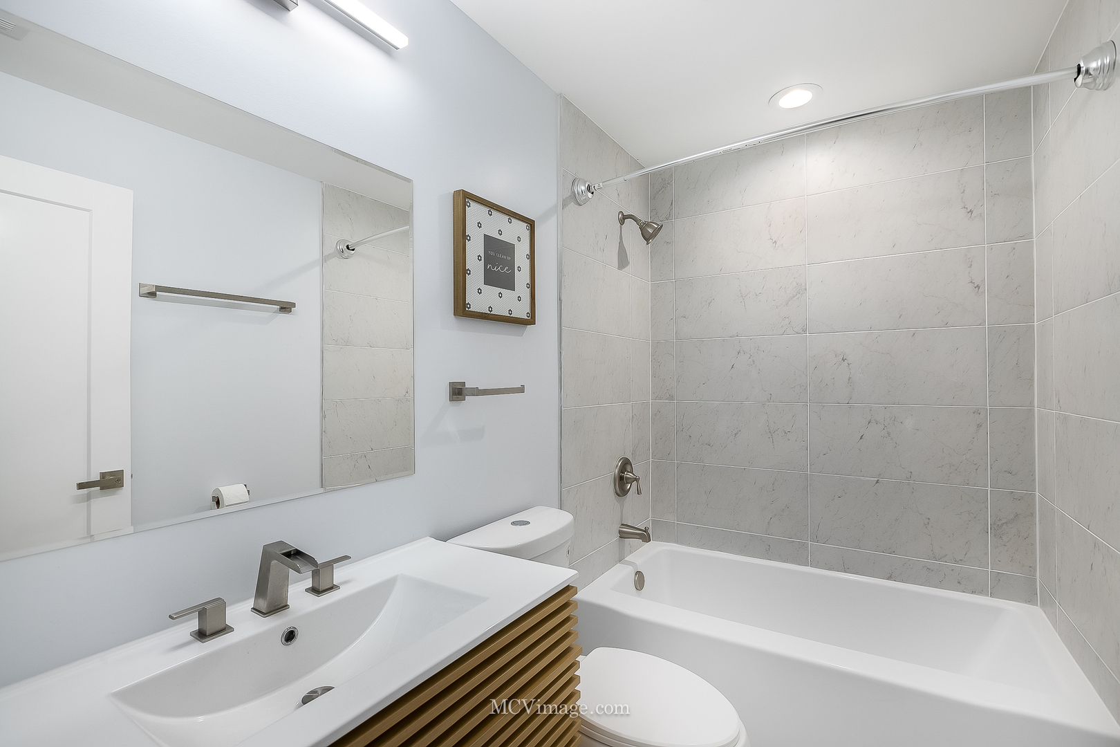 1713 S Jefferson Street, Chicago, IL 60616