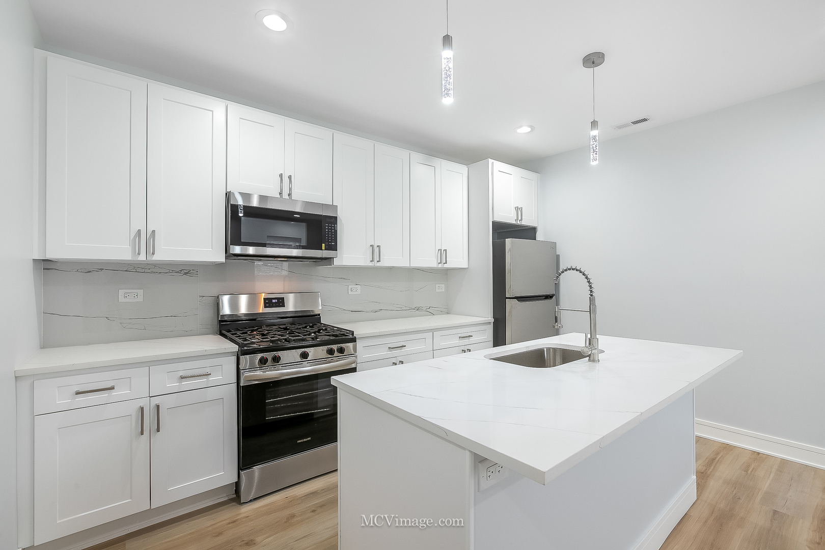 1713 S Jefferson Street, Chicago, IL 60616