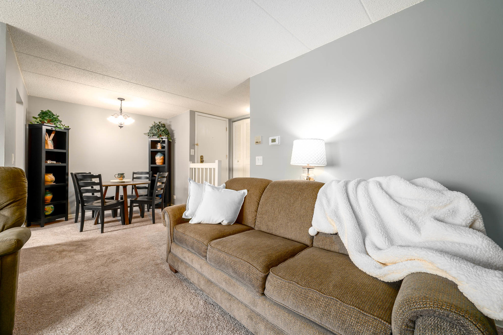 500 Timber Ridge Drive #202A, Carol Stream, IL 60188