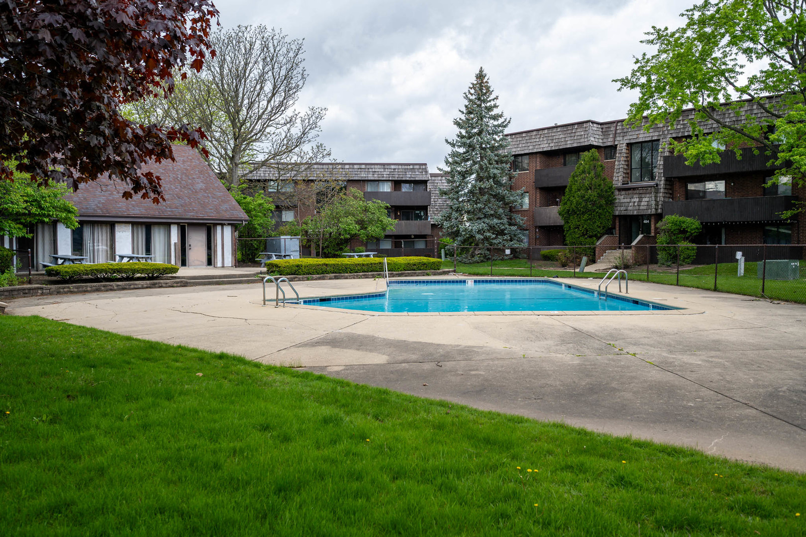 500 Timber Ridge Drive #202A, Carol Stream, IL 60188