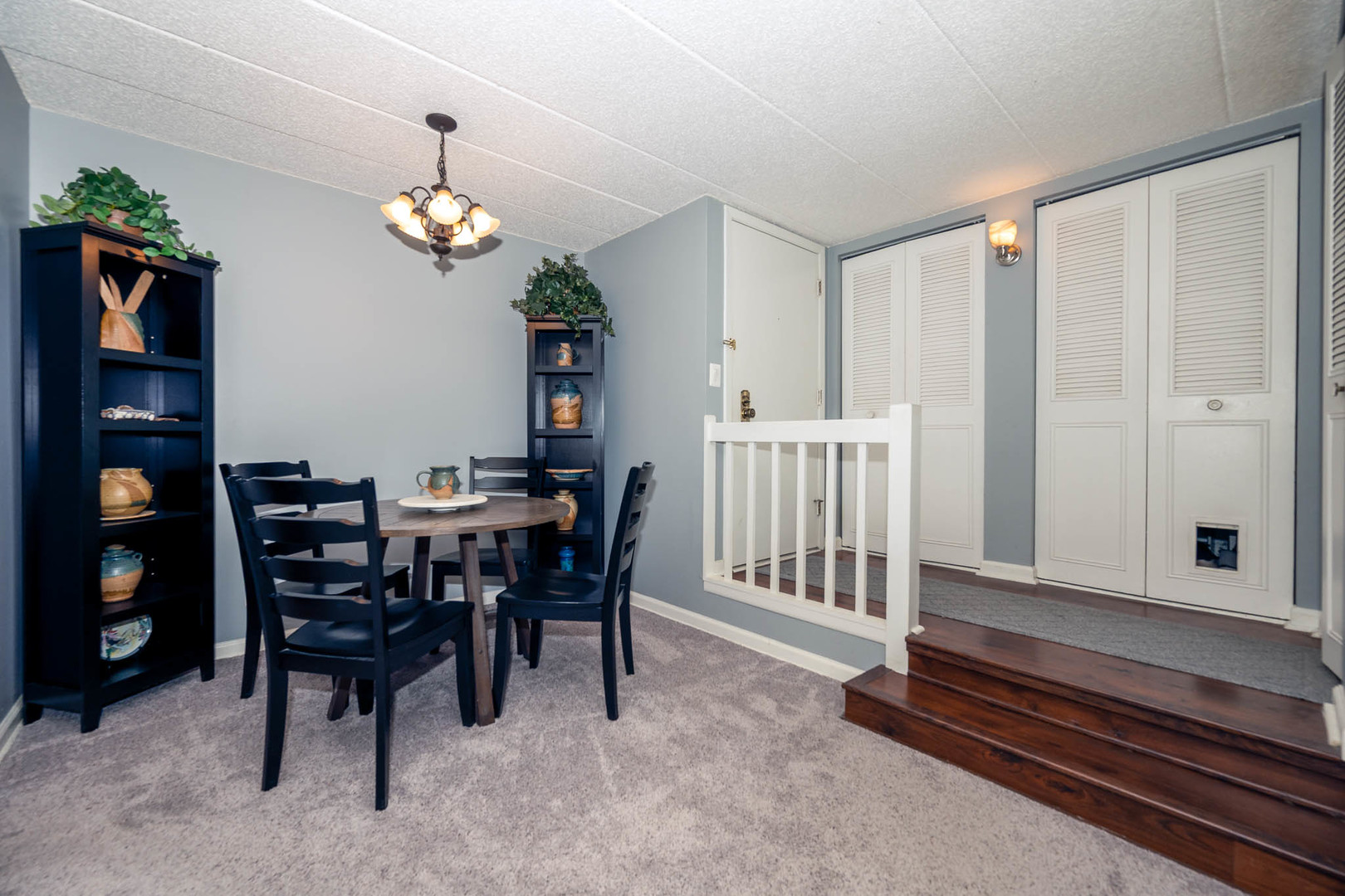 500 Timber Ridge Drive #202A, Carol Stream, IL 60188