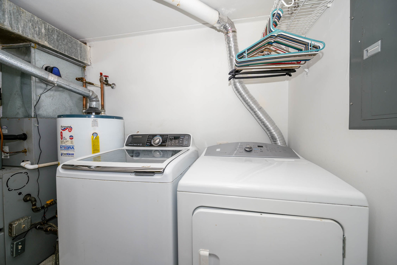 500 Timber Ridge Drive #202A, Carol Stream, IL 60188