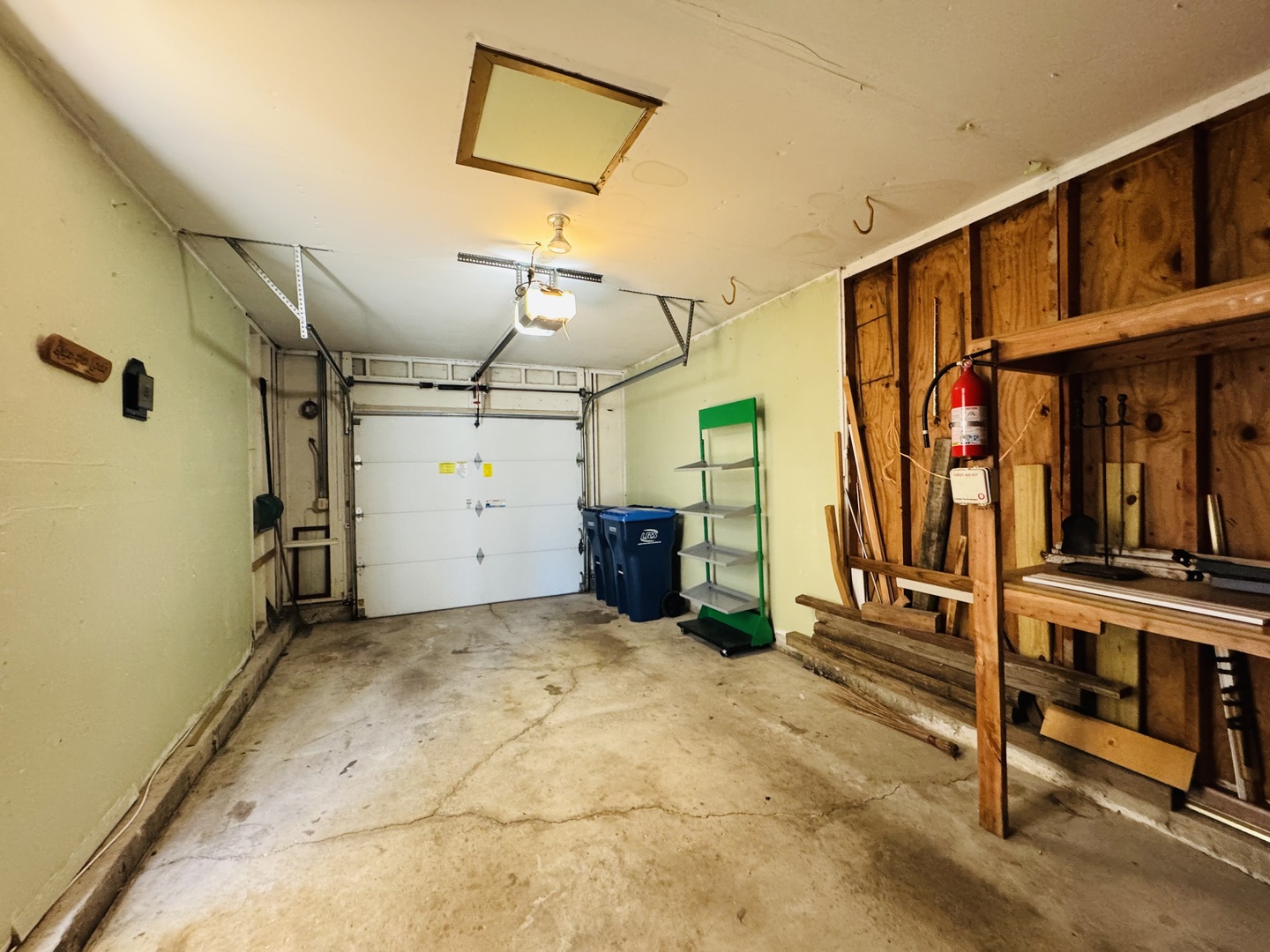 923 Daniels Court, Schaumburg, IL 60194