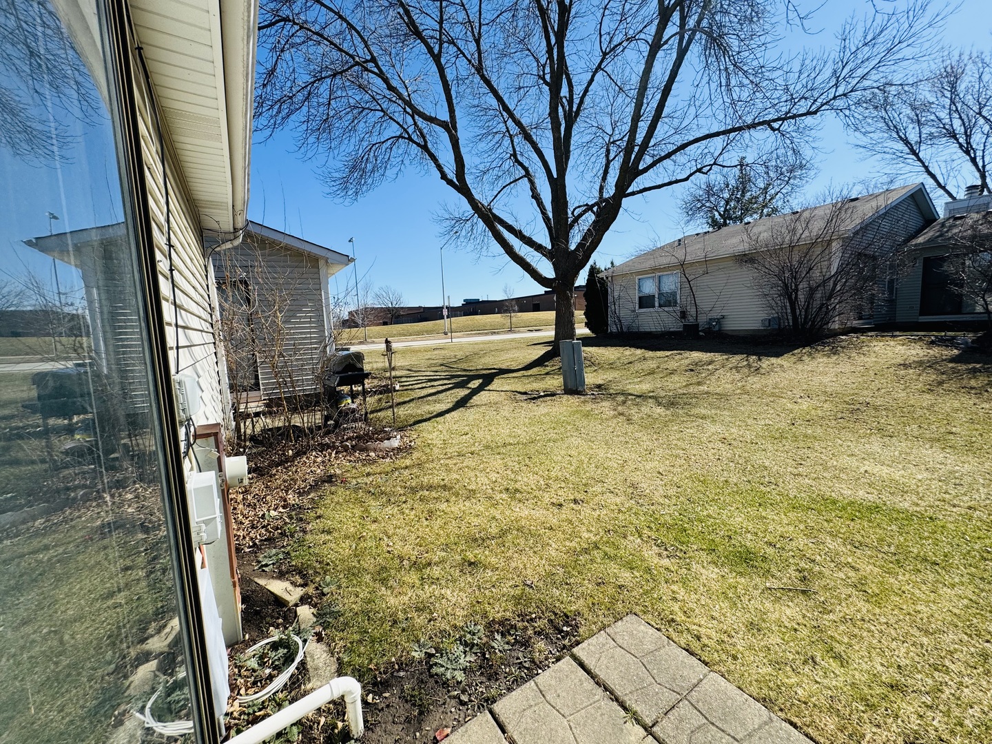 923 Daniels Court, Schaumburg, IL 60194