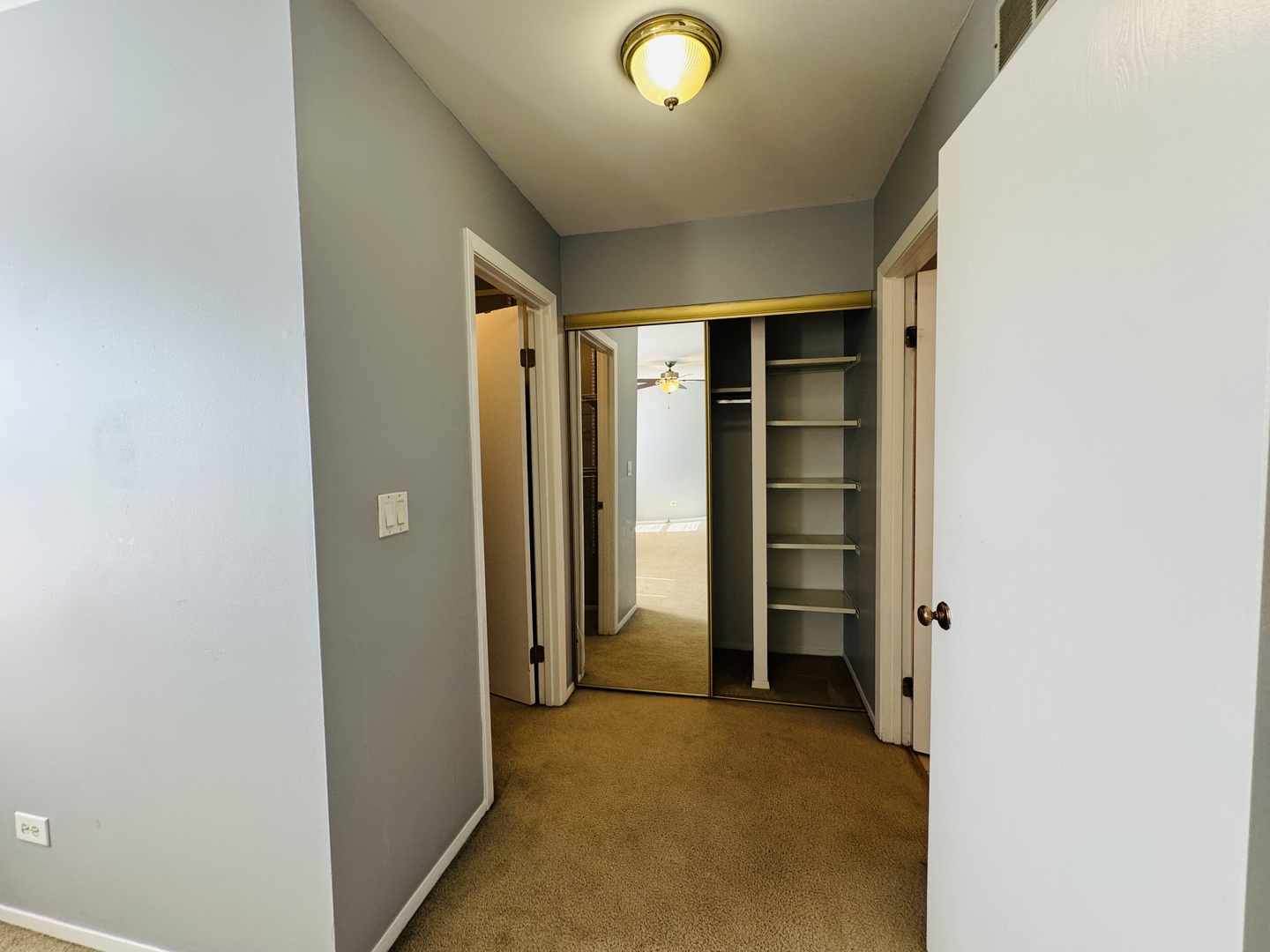 923 Daniels Court, Schaumburg, IL 60194