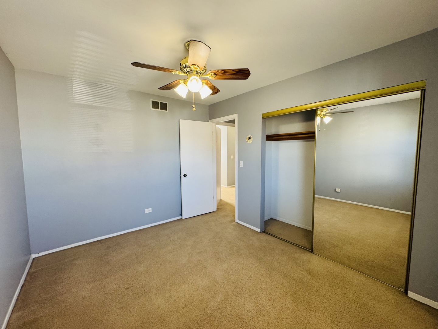 923 Daniels Court, Schaumburg, IL 60194