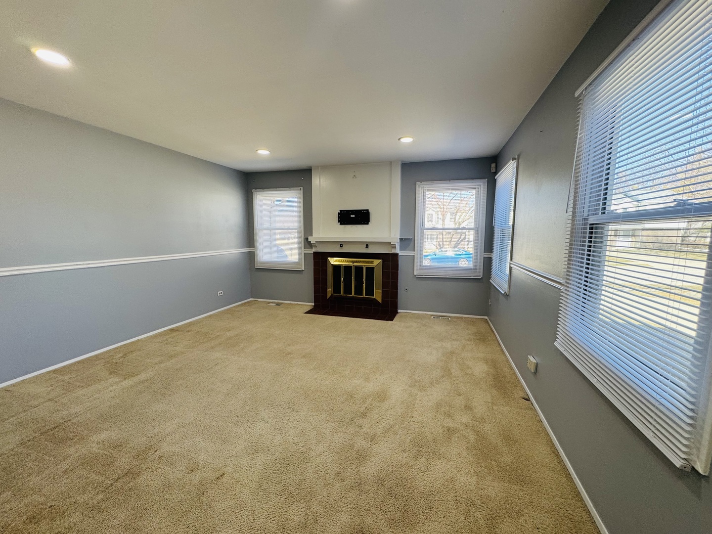 923 Daniels Court, Schaumburg, IL 60194