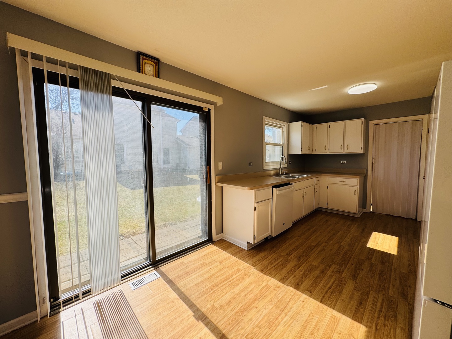 923 Daniels Court, Schaumburg, IL 60194