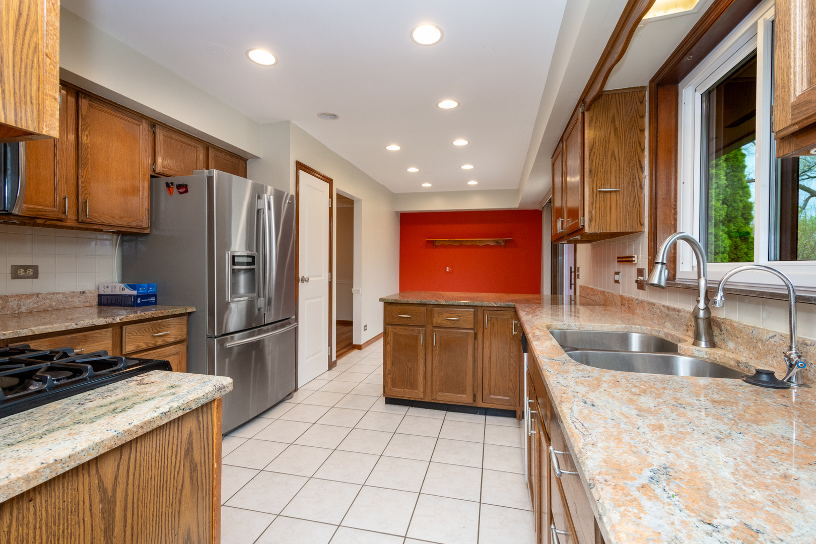 39895 N Crabapple Drive, Antioch, IL 60002