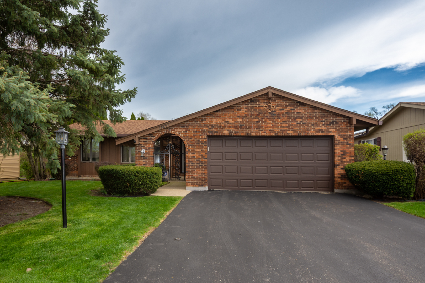 39895 N Crabapple Drive, Antioch, IL 60002