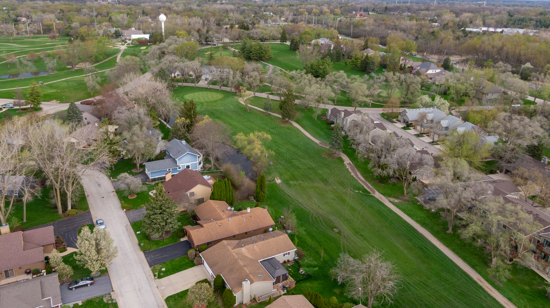 39895 N Crabapple Drive, Antioch, IL 60002