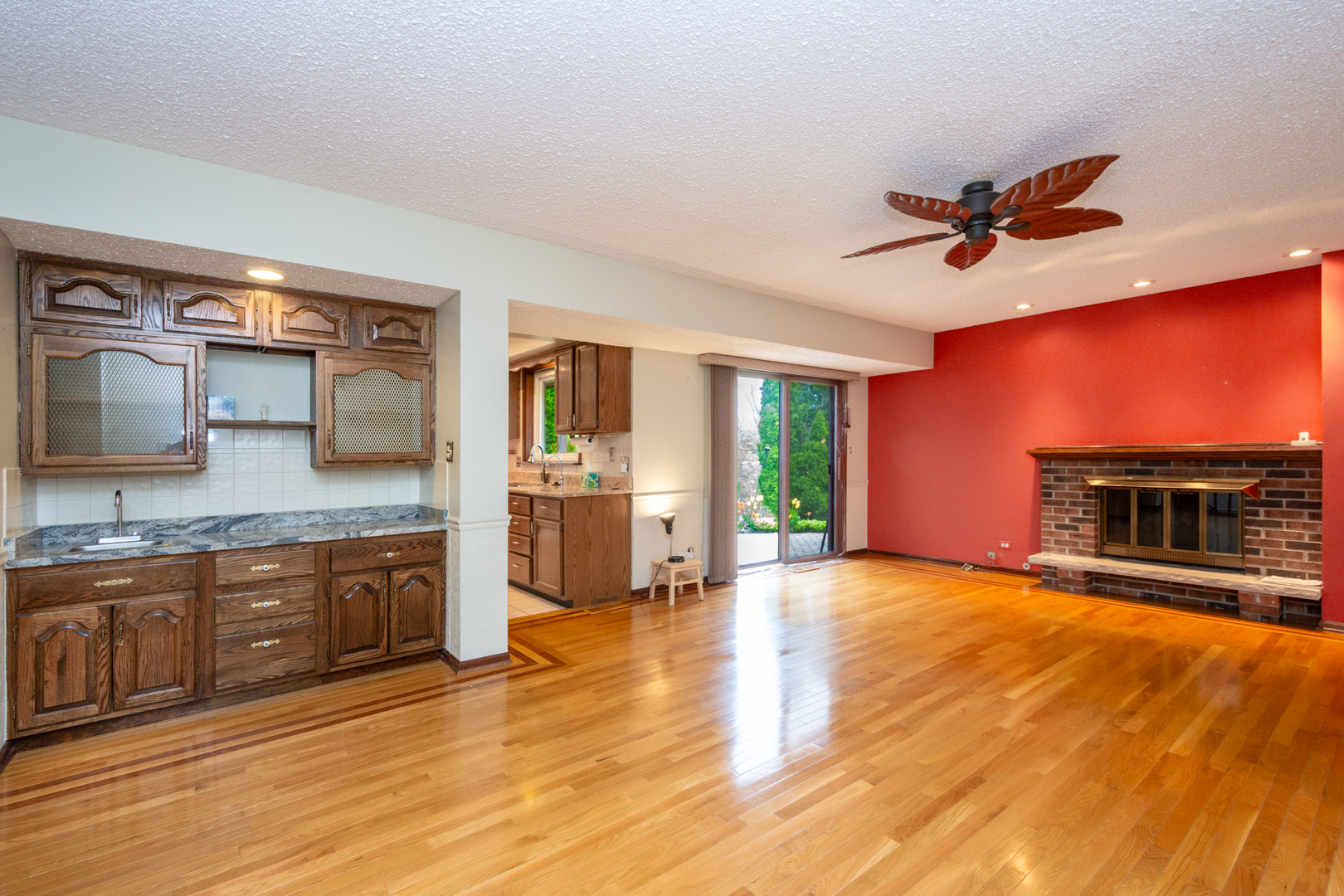 39895 N Crabapple Drive, Antioch, IL 60002