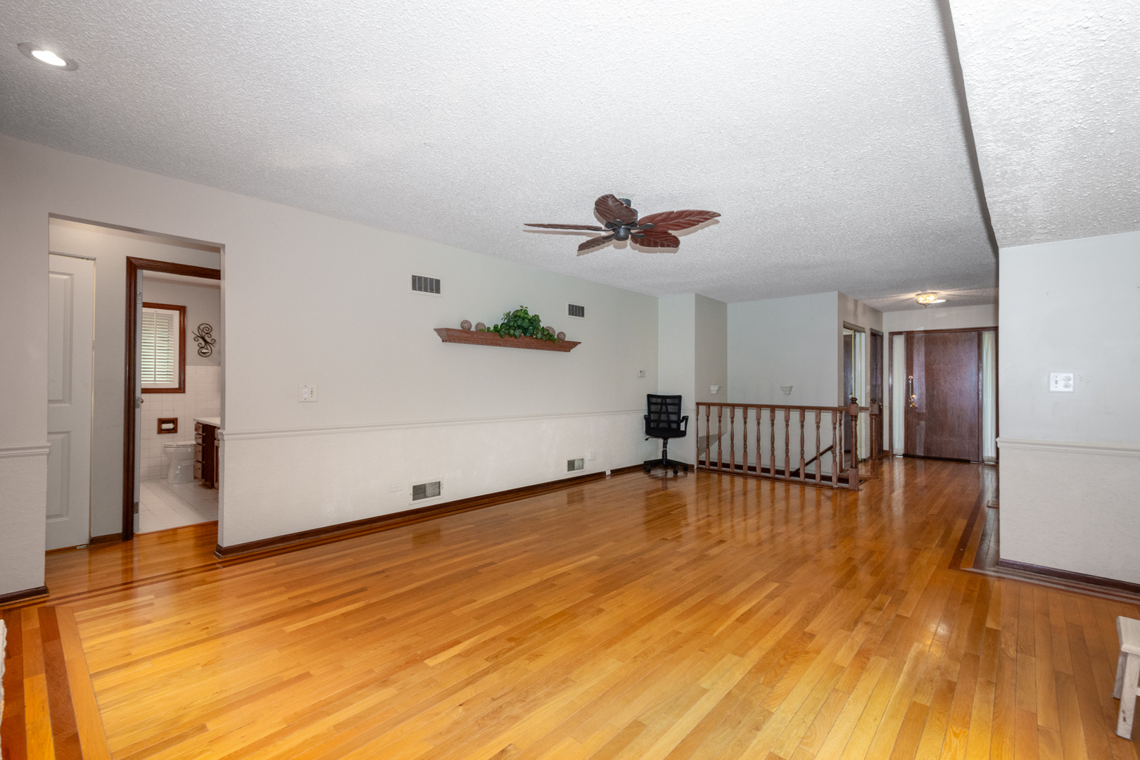 39895 N Crabapple Drive, Antioch, IL 60002